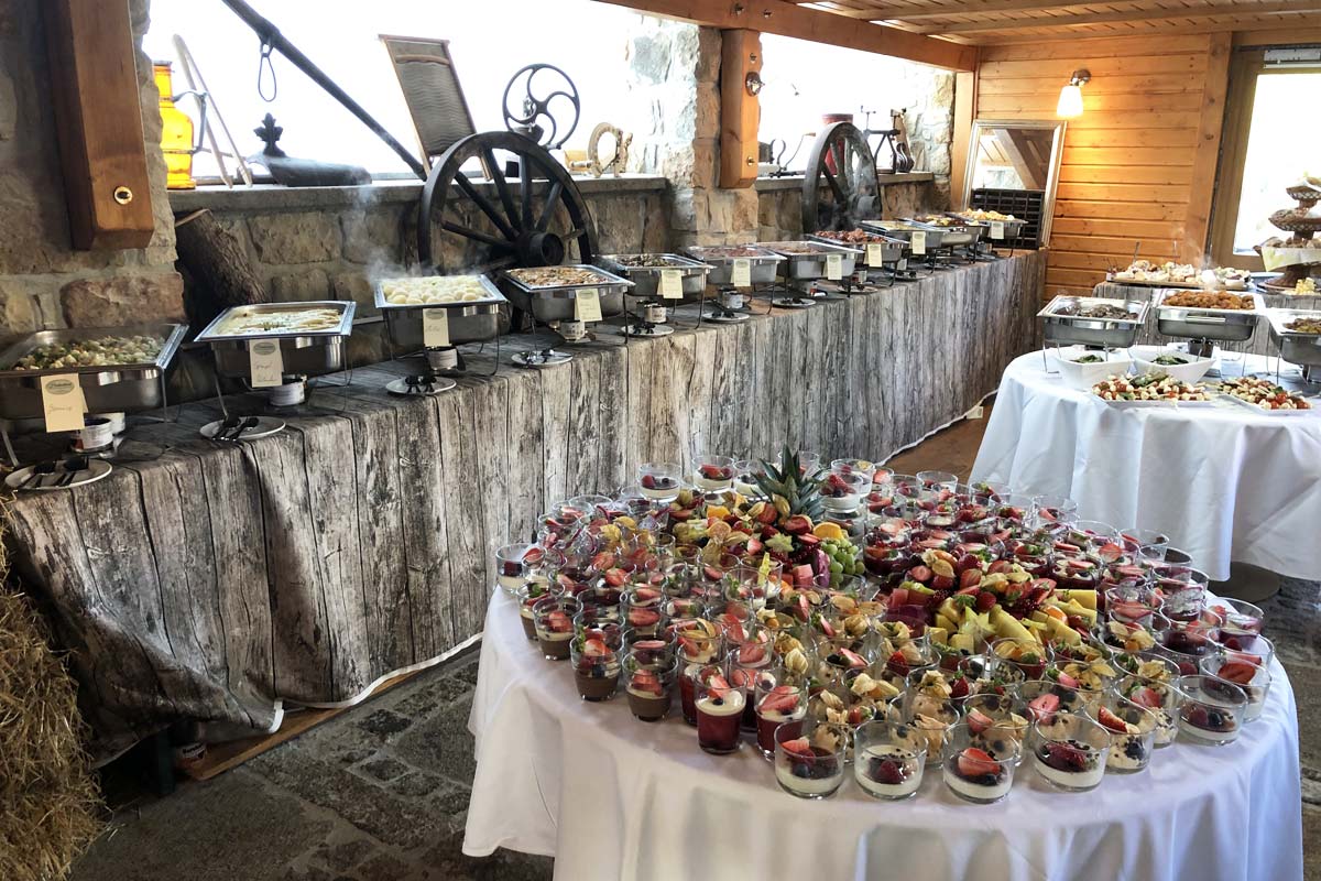 Landgasthof und Landhotel Heidekrug - Angebot Heidescheune Buffet vom Feinsten
