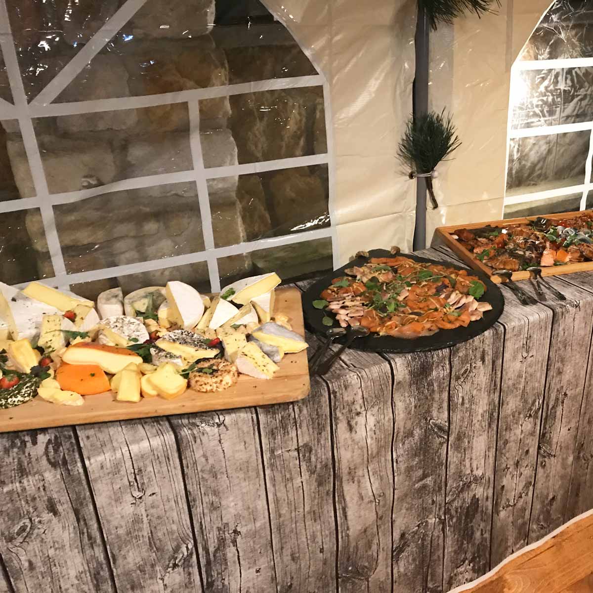 Landgasthof und Landhotel Heidekrug - Kulinarik Buffet Käse und Wurstplatten